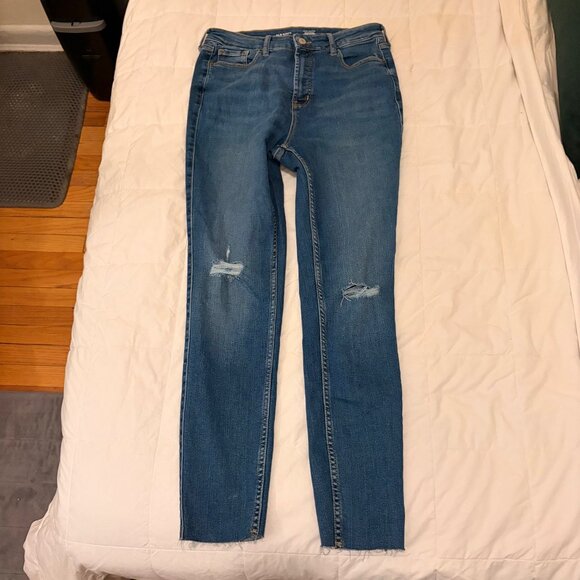 Old Navy Extra High-Rise Rockstar Super Skinny Jeans – Size 8 - Picture 1 of 6